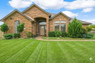412 Kings Creek Dr, Terrell, TX 75161 - Photo 1