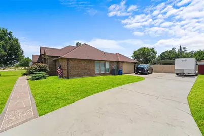 412 Kings Creek Drive, Terrell, TX 75161 - Photo 3