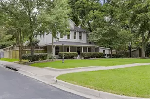 708 W Marvin Ave, Waxahachie, TX 75165 - Photo 1