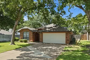 312 Banyan Dr, Grapevine, TX 76051 - Photo 3