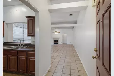 312 Banyan Drive, Grapevine, TX 76051 - Photo 5