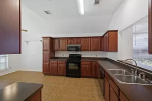 312 Banyan Dr, Grapevine, TX 76051 - Photo 13