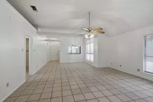 312 Banyan Dr, Grapevine, TX 76051 - Photo 9