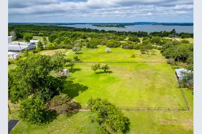 5805 Fall Creek, Granbury, TX 76049 - Photo 9