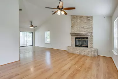 5805 Fall Creek, Granbury, TX 76049 - Photo 13