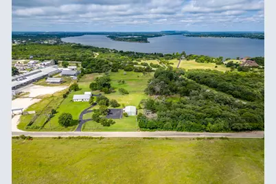 5805 Fall Creek, Granbury, TX 76049 - Photo 3