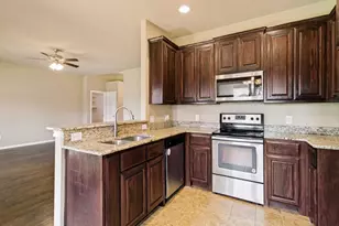 4009 Kensington Dr, Sanger, TX 76266 - Photo 11