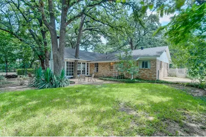 721 Foults Drive, Irving, TX 75061 - Photo 5