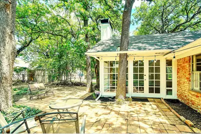 721 Foults Drive, Irving, TX 75061 - Photo 7