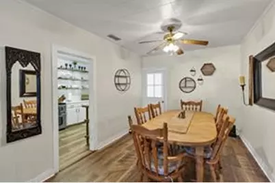 201 S Jones Street, Granbury, TX 76048 - Photo 21