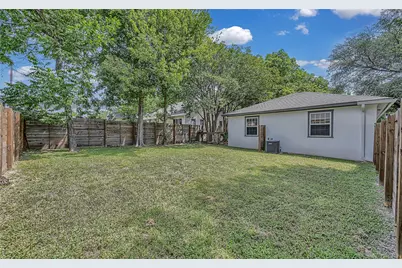 2523 McKenzie Avenue, Waco, TX 76708 - Photo 37
