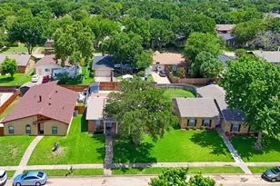 7232 Long Canyon Trail, Dallas, TX 75249 - Photo 5