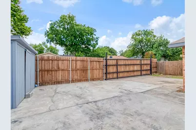 7232 Long Canyon Trail, Dallas, TX 75249 - Photo 27