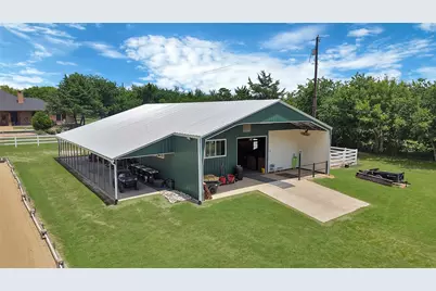 411 N Oak Branch Rd, Waxahachie, TX 75167 - Photo 9