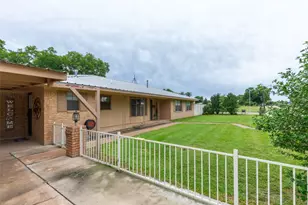 431 Kennedy St, Clyde, TX 79510 - Photo 5