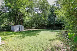 1738 Oak Hill Cir, Dallas, TX 75217 - Photo 17