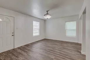 1738 Oak Hill Cir, Dallas, TX 75217 - Photo 3