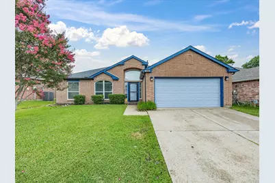 7609 Albany Lane, Arlington, TX 76002 - Photo 1