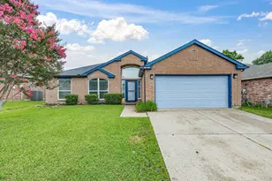 7609 Albany Ln, Arlington, TX 76002 - Photo 1