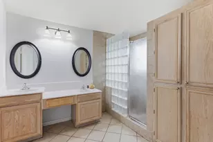 7609 Albany Ln, Arlington, TX 76002 - Photo 15