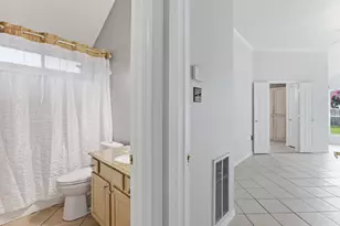 7609 Albany Ln, Arlington, TX 76002 - Photo 11