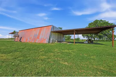 976 County Road 4070, Ector, TX 75439 - Photo 11