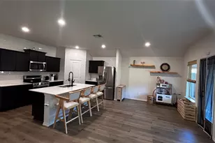 818 Coastline Wy, Princeton, TX 75407 - Photo 5