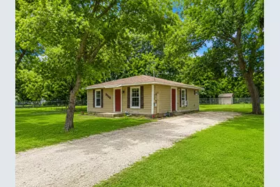 2732 W Collin Street, Corsicana, TX 75110 - Photo 3