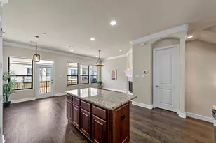 5709 Lois Ln, Plano, TX 75024 - Photo 11
