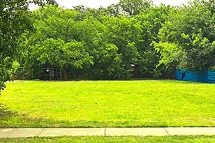 900 Luke St, Irving, TX 75061 - Photo 1
