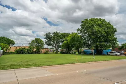 212 N 1st Street, Garland, TX 75040 - Photo 13