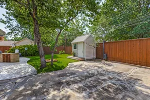 3326 Regent Dr, Dallas, TX 75229 - Photo 31