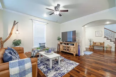 1501 Lakeview Drive, Grand Prairie, TX 75051 - Photo 11