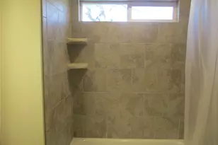 1718 NW Dallas St, Grand Prairie, TX 75050 - Photo 15