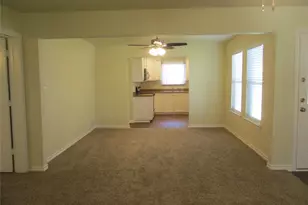 1718 NW Dallas St, Grand Prairie, TX 75050 - Photo 3