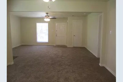 1718 NW Dallas Street, Grand Prairie, TX 75050 - Photo 11