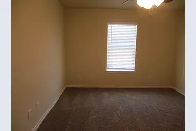 1718 NW Dallas Street, Grand Prairie, TX 75050 - Photo 25