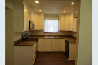 1718 NW Dallas Street, Grand Prairie, TX 75050 - Photo 5