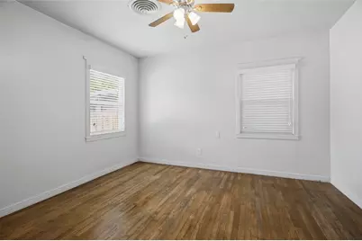 4930 Donnelly Avenue, Fort Worth, TX 76107 - Photo 19