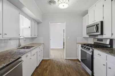 4930 Donnelly Avenue, Fort Worth, TX 76107 - Photo 13