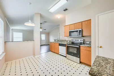 1604 Green Hill Drive, Arlington, TX 76014 - Photo 9