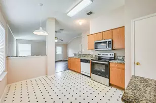 1604 Green Hill Dr, Arlington, TX 76014 - Photo 9