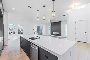 4319 Sylvester St, Dallas, TX 75219 - Photo 13