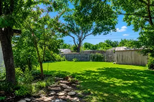 702 Milky Way, Garland, TX 75040 - Photo 3