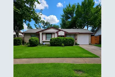 702 Milky Way, Garland, TX 75040 - Photo 1