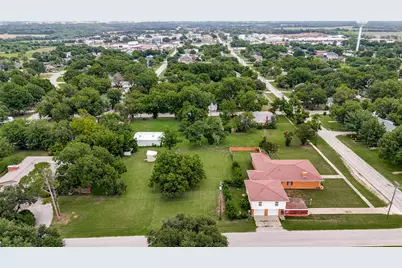 618 W 5th Street, Justin, TX 76247 - Photo 3