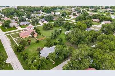 618 W 5th Street, Justin, TX 76247 - Photo 5