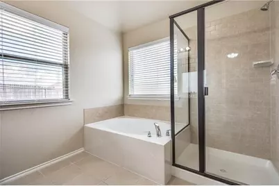 429 Roger Graves Circle, McKinney, TX 75072 - Photo 13