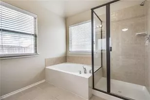 429 Roger Graves Cir, McKinney, TX 75072 - Photo 13