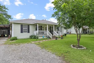 304 Lee St, Wolfe City, TX 75496 - Photo 5